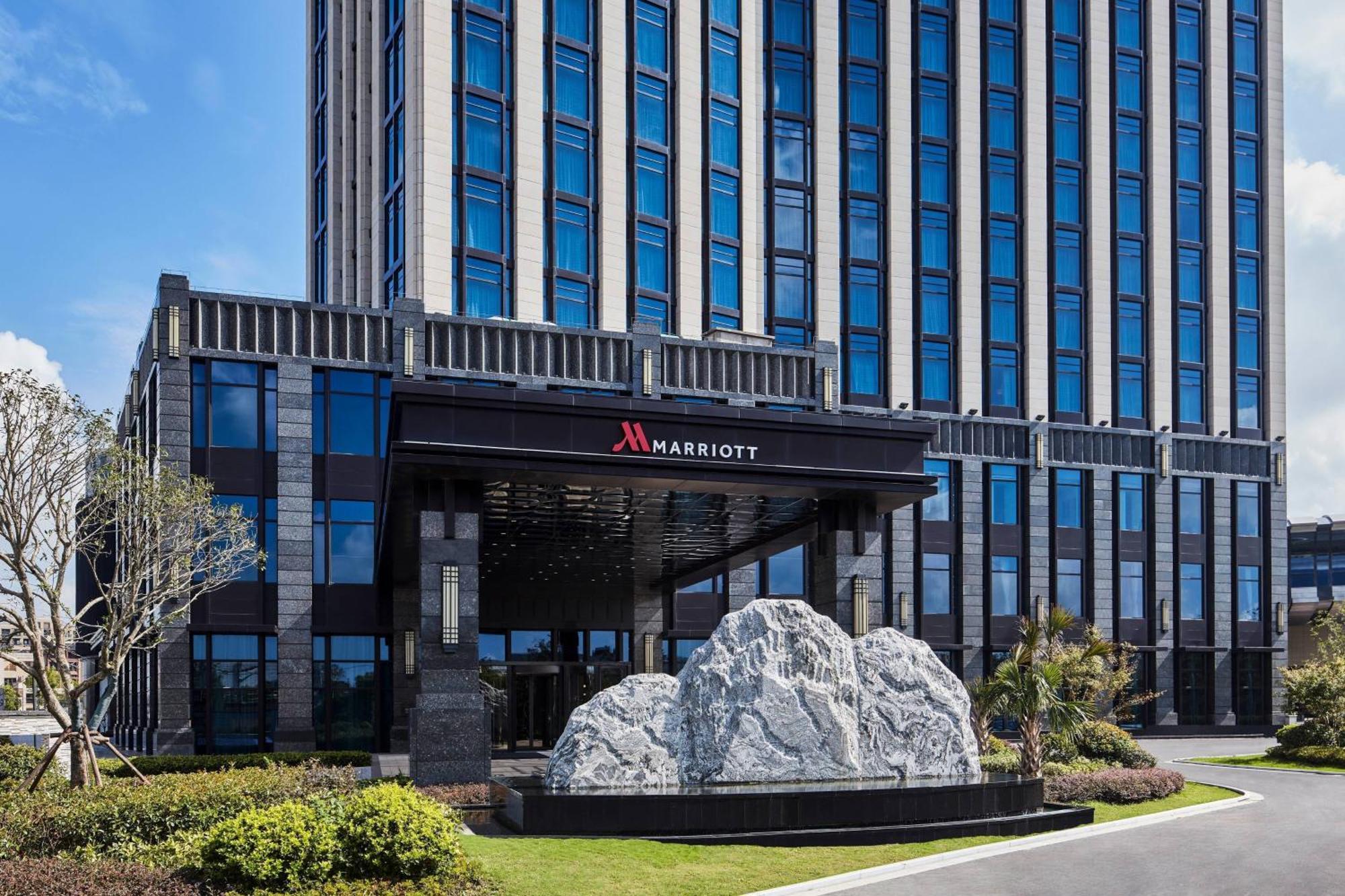 Shanghai Marriott Hotel Pudong South Nanhui Exterior photo